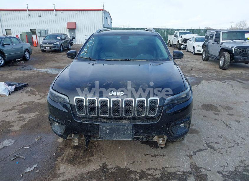 Photo 13 of 2019 Jeep Cherokee LATITUDE PLUS 4X4 (VIN 1C4PJMLB7KD228296)