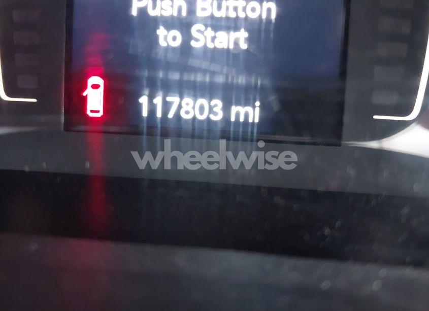 Photo 16 of 2019 Jeep Cherokee LATITUDE PLUS 4X4 (VIN 1C4PJMLB7KD228296)