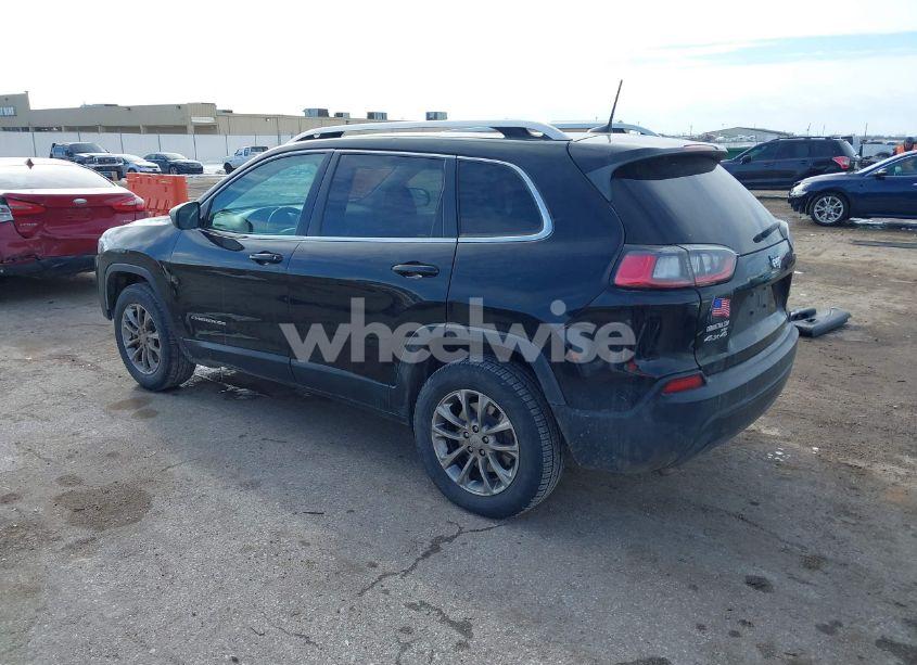 Photo 3 of 2019 Jeep Cherokee LATITUDE PLUS 4X4 (VIN 1C4PJMLB7KD228296)
