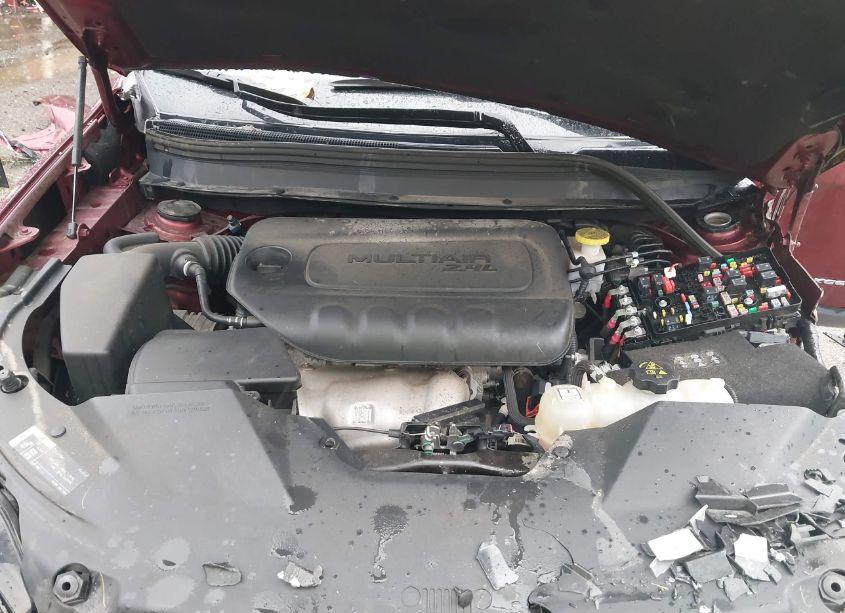 Photo 10 of 2019 Jeep Cherokee LATITUDE PLUS 4X4 (VIN 1C4PJMLB7KD323070)