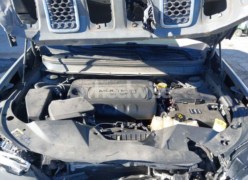 Photo 10 of 2019 Jeep Cherokee LATITUDE PLUS 4X4 (VIN 1C4PJMLB7KD378649)