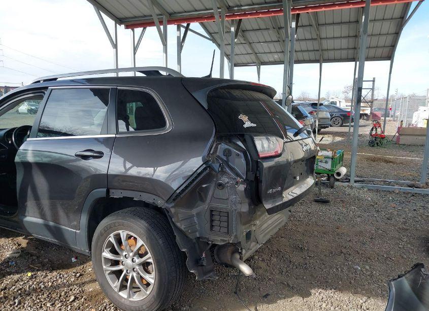 Photo 20 of 2019 Jeep Cherokee LATITUDE PLUS 4X4 (VIN 1C4PJMLB7KD432497)