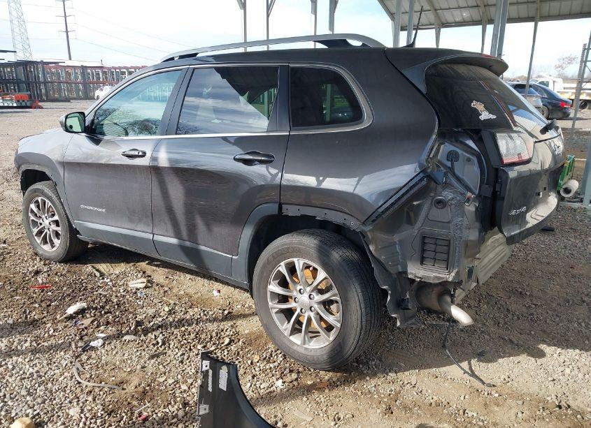 Photo 3 of 2019 Jeep Cherokee LATITUDE PLUS 4X4 (VIN 1C4PJMLB7KD432497)