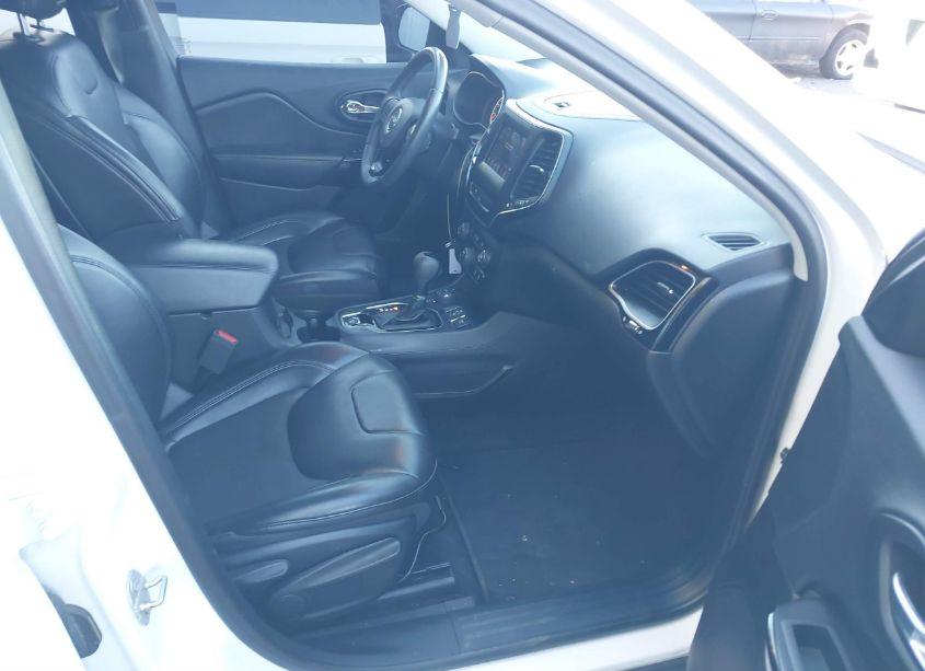 Photo 5 of 2019 Jeep Cherokee ALTITUDE 4X4 (VIN 1C4PJMLB7KD453821)