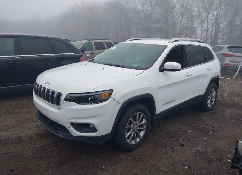 Photo 2 of 2020 Jeep Cherokee LATITUDE PLUS 4X4 (VIN 1C4PJMLB7LD575550)