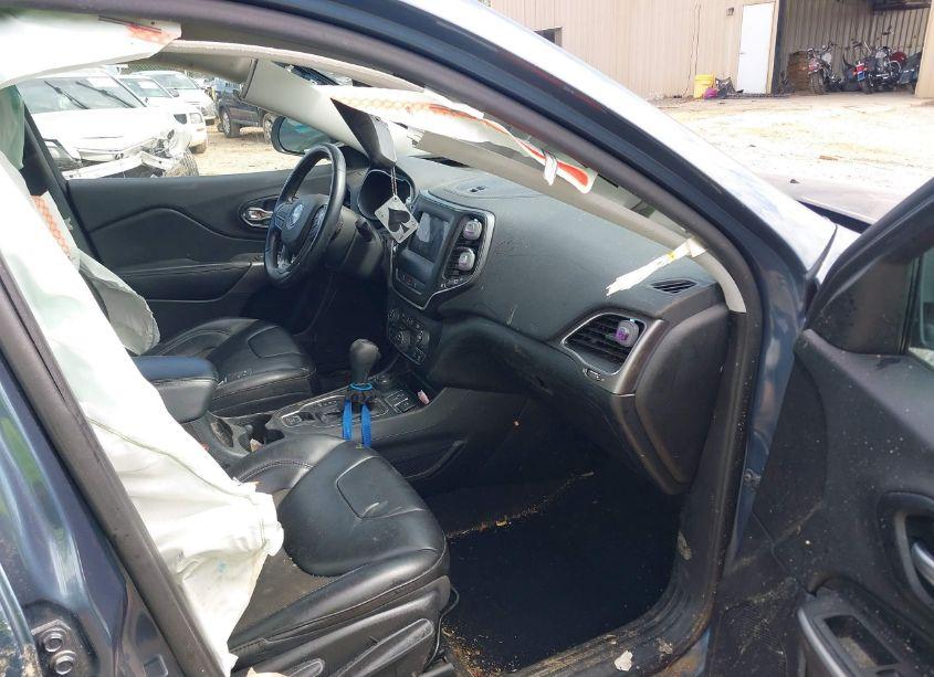 Photo 5 of 2021 Jeep Cherokee LATITUDE PLUS 4X4 (VIN 1C4PJMLB7MD198770)