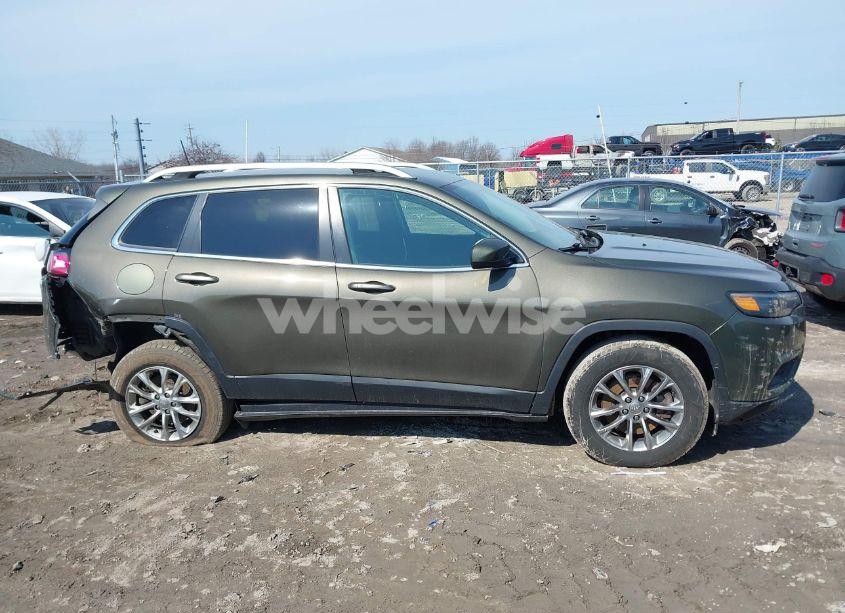 Photo 13 of 2019 Jeep Cherokee LATITUDE PLUS 4X4 (VIN 1C4PJMLB8KD146917)