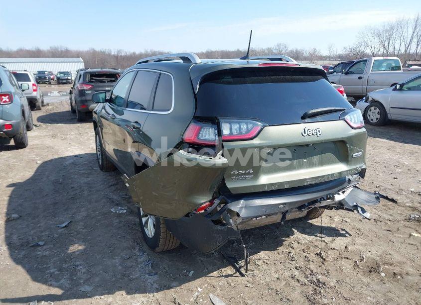 Photo 3 of 2019 Jeep Cherokee LATITUDE PLUS 4X4 (VIN 1C4PJMLB8KD146917)