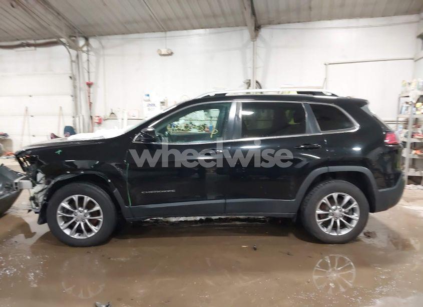 Photo 14 of 2019 Jeep Cherokee LATITUDE PLUS 4X4 (VIN 1C4PJMLB8KD181943)