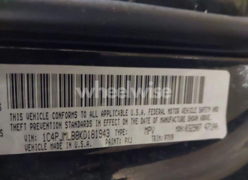 Photo 9 of 2019 Jeep Cherokee LATITUDE PLUS 4X4 (VIN 1C4PJMLB8KD181943)