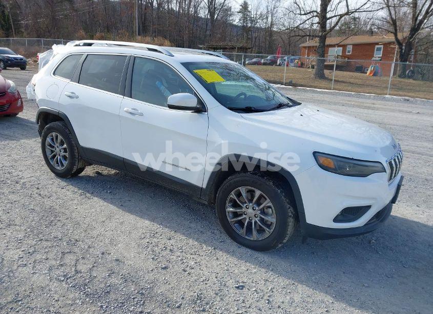 2019 Jeep Cherokee LATITUDE PLUS 4X4 (VIN 1C4PJMLB8KD309047) main photo