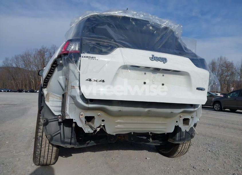 Photo 12 of 2019 Jeep Cherokee LATITUDE PLUS 4X4 (VIN 1C4PJMLB8KD309047)