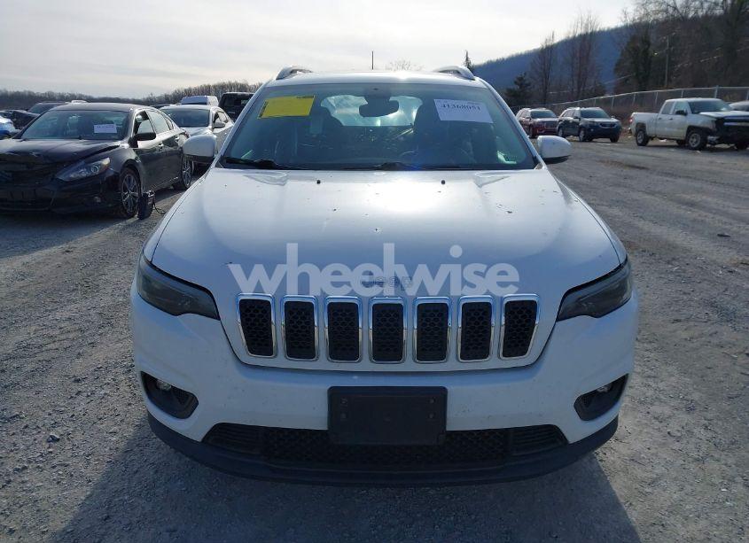 Photo 13 of 2019 Jeep Cherokee LATITUDE PLUS 4X4 (VIN 1C4PJMLB8KD309047)