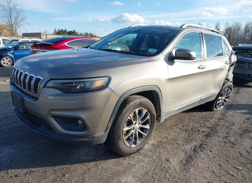 Photo 2 of 2020 Jeep Cherokee LATITUDE PLUS 4X4 (VIN 1C4PJMLB8LD529788)