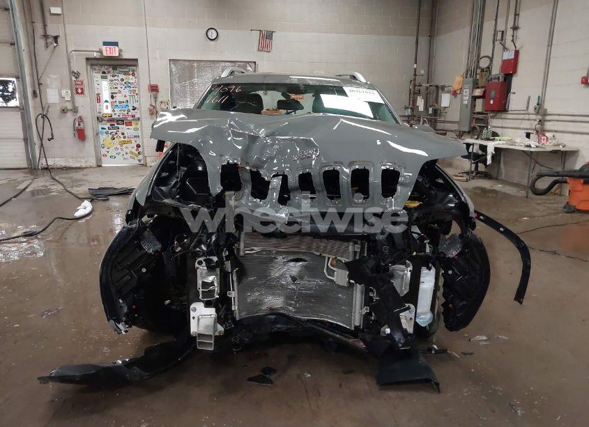Photo 12 of 2020 Jeep Cherokee LATITUDE PLUS 4X4 (VIN 1C4PJMLB8LD545568)