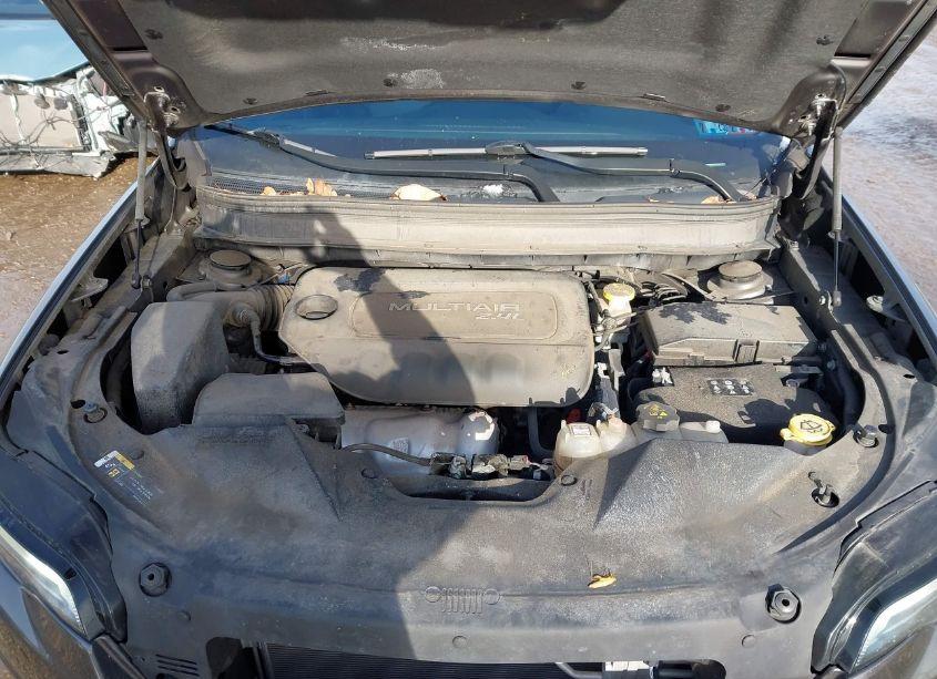 Photo 10 of 2019 Jeep Cherokee LATITUDE PLUS 4X4 (VIN 1C4PJMLB9KD128054)