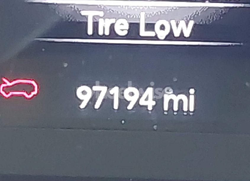 Photo 15 of 2019 Jeep Cherokee LATITUDE PLUS 4X4 (VIN 1C4PJMLB9KD311437)