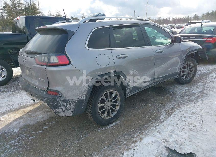 Photo 4 of 2019 Jeep Cherokee LATITUDE PLUS 4X4 (VIN 1C4PJMLB9KD311437)