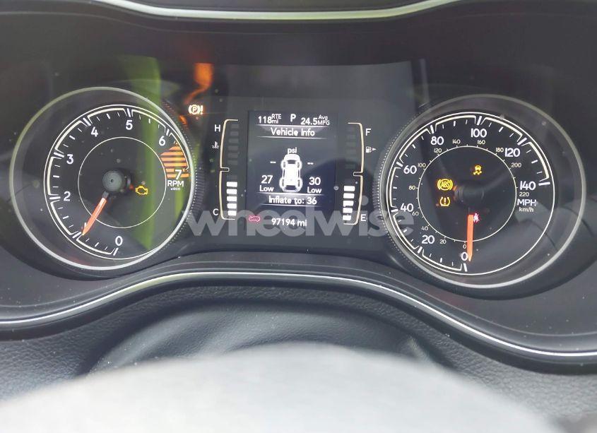 Photo 7 of 2019 Jeep Cherokee LATITUDE PLUS 4X4 (VIN 1C4PJMLB9KD311437)