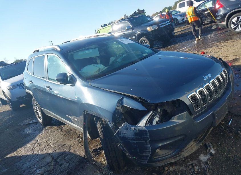 2019 Jeep Cherokee LATITUDE PLUS 4X4 (VIN 1C4PJMLB9KD408928) main photo