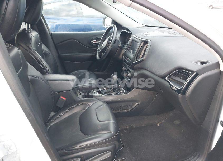 Photo 5 of 2019 Jeep Cherokee ALTITUDE 4X4 (VIN 1C4PJMLB9KD453979)