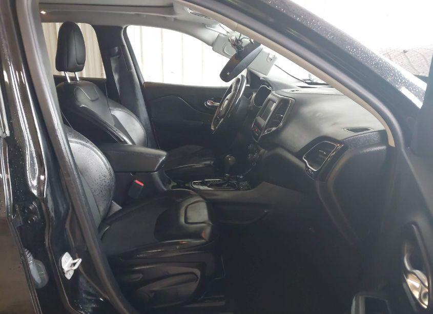 Photo 5 of 2019 Jeep Cherokee ALTITUDE 4X4 (VIN 1C4PJMLB9KD454890)