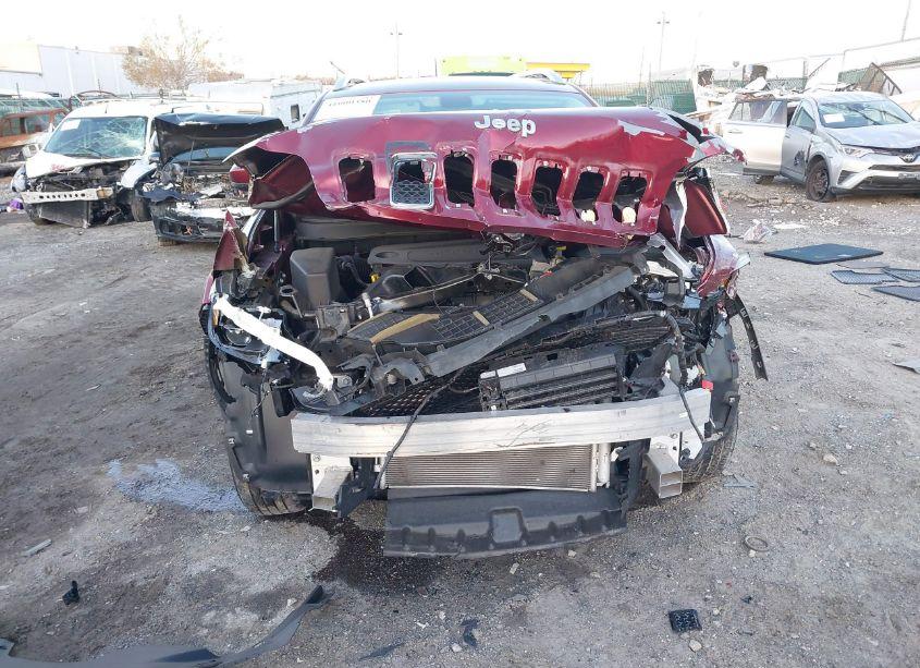 Photo 6 of 2019 Jeep Cherokee LATITUDE PLUS 4X4 (VIN 1C4PJMLB9KD455392)