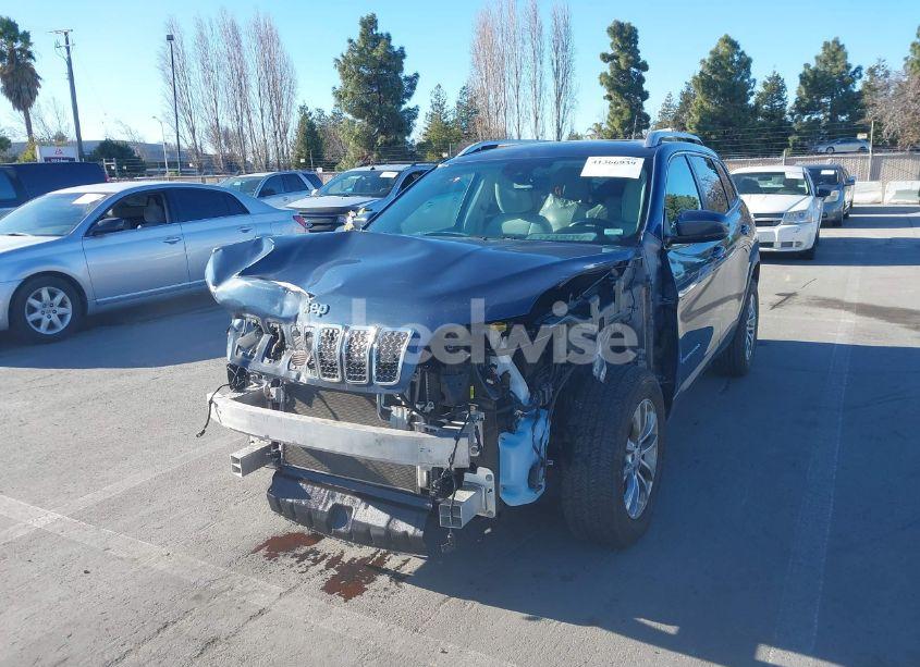 Photo 2 of 2021 Jeep Cherokee LATITUDE PLUS 4X4 (VIN 1C4PJMLB9MD188287)