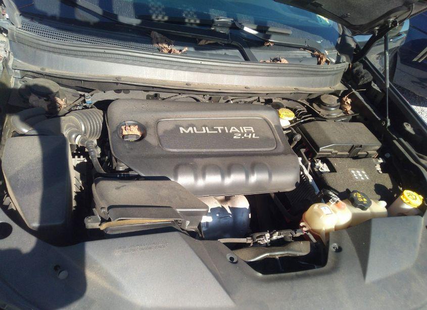 Photo 10 of 2019 Jeep Cherokee LATITUDE PLUS 4X4 (VIN 1C4PJMLBXKD195049)