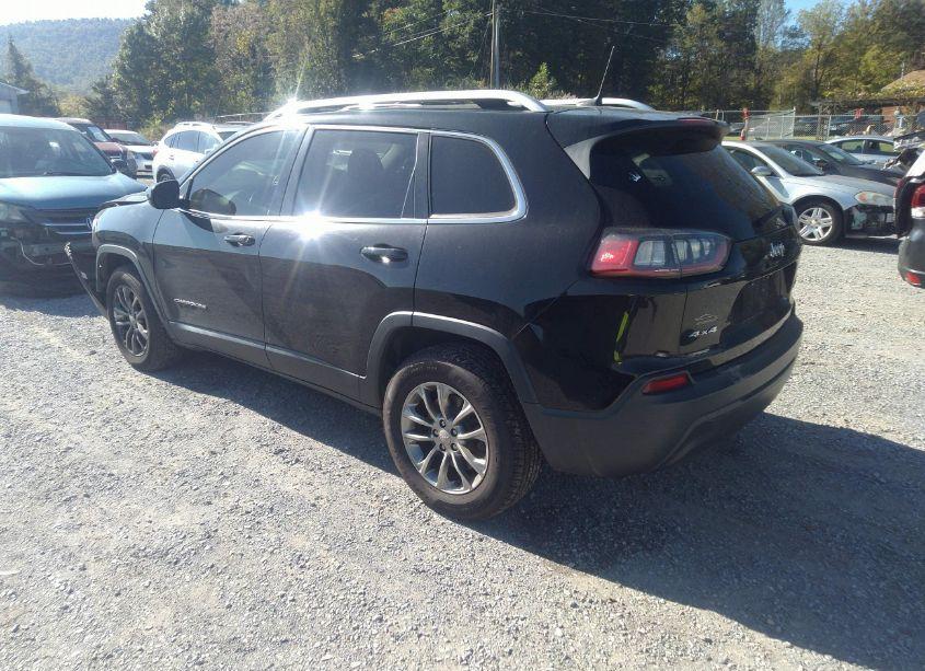 Photo 3 of 2019 Jeep Cherokee LATITUDE PLUS 4X4 (VIN 1C4PJMLBXKD195049)