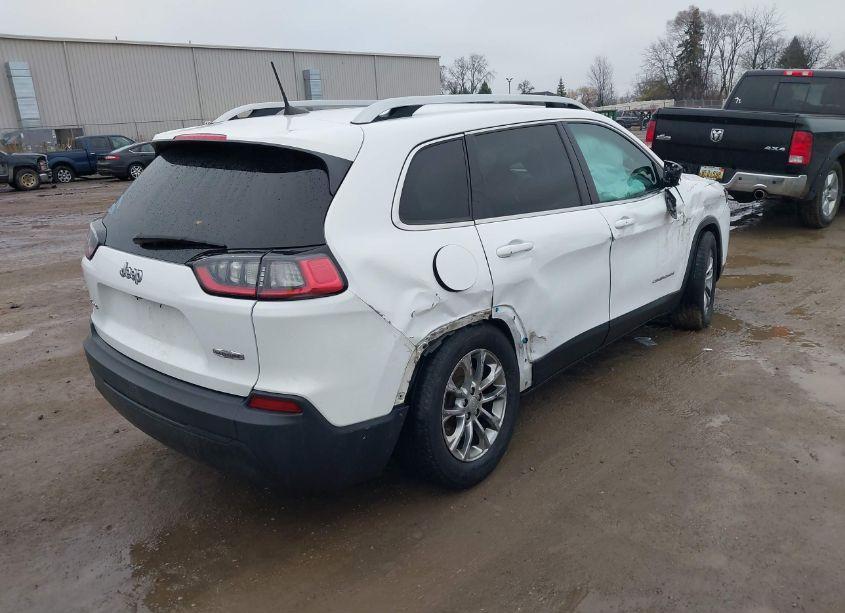 Photo 4 of 2019 Jeep Cherokee LATITUDE PLUS 4X4 (VIN 1C4PJMLBXKD199084)