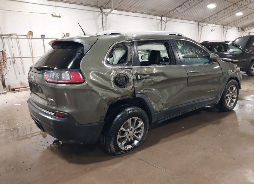 Photo 4 of 2019 Jeep Cherokee LATITUDE PLUS 4X4 (VIN 1C4PJMLBXKD212996)