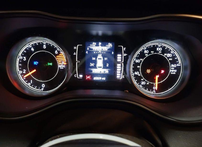 Photo 7 of 2019 Jeep Cherokee LATITUDE PLUS 4X4 (VIN 1C4PJMLBXKD212996)