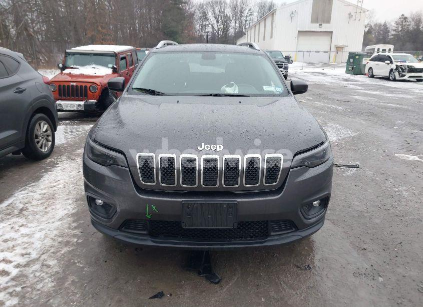 Photo 12 of 2019 Jeep Cherokee LATITUDE PLUS 4X4 (VIN 1C4PJMLBXKD272048)