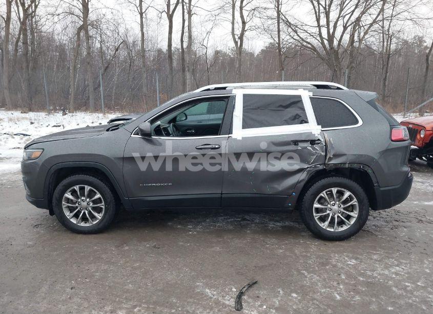 Photo 14 of 2019 Jeep Cherokee LATITUDE PLUS 4X4 (VIN 1C4PJMLBXKD272048)