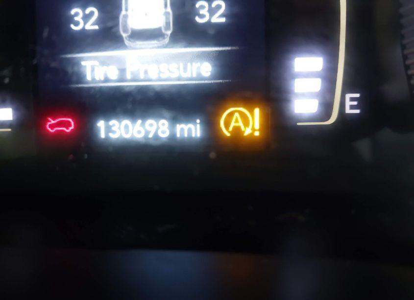 Photo 15 of 2019 Jeep Cherokee LATITUDE PLUS 4X4 (VIN 1C4PJMLBXKD338002)