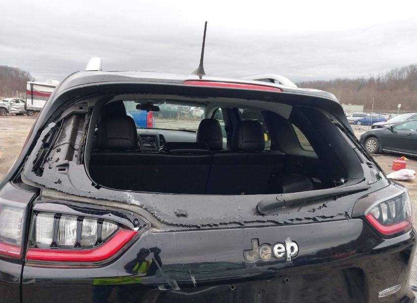 Photo 17 of 2019 Jeep Cherokee LATITUDE PLUS 4X4 (VIN 1C4PJMLBXKD338002)