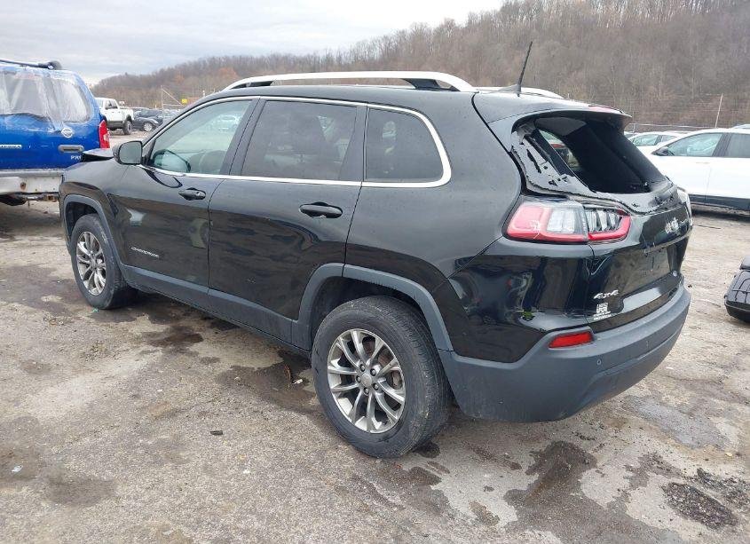Photo 3 of 2019 Jeep Cherokee LATITUDE PLUS 4X4 (VIN 1C4PJMLBXKD338002)