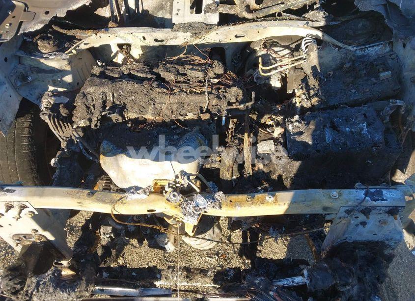 Photo 10 of 2019 Jeep Cherokee LATITUDE PLUS 4X4 (VIN 1C4PJMLBXKD349730)