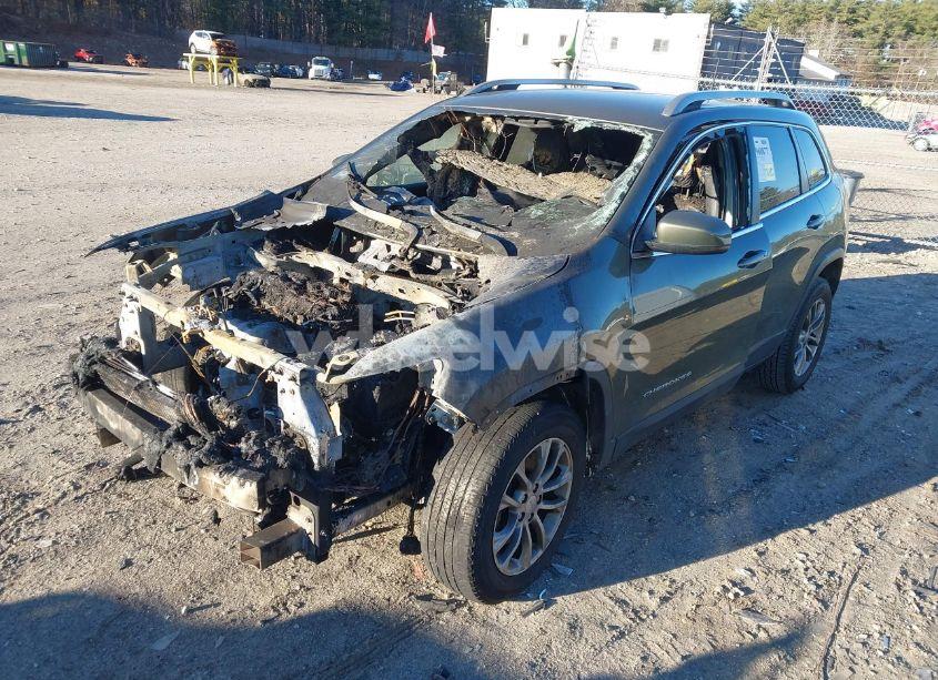 Photo 2 of 2019 Jeep Cherokee LATITUDE PLUS 4X4 (VIN 1C4PJMLBXKD349730)