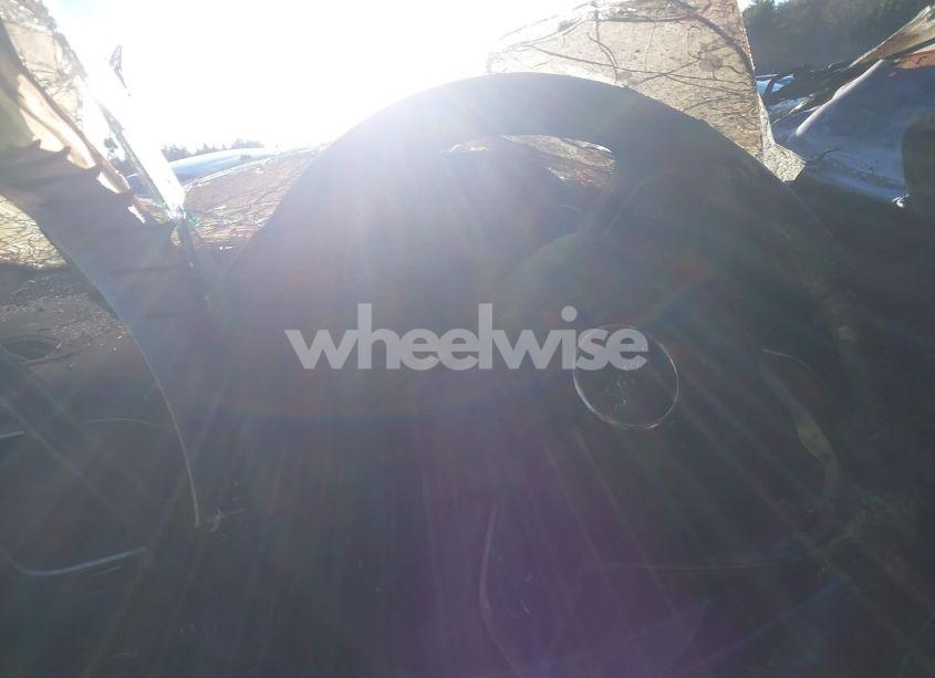 Photo 7 of 2019 Jeep Cherokee LATITUDE PLUS 4X4 (VIN 1C4PJMLBXKD349730)