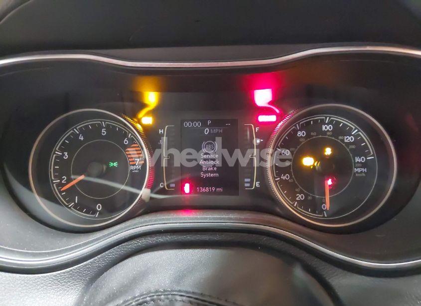 Photo 7 of 2019 Jeep Cherokee ALTITUDE 4X4 (VIN 1C4PJMLBXKD385451)