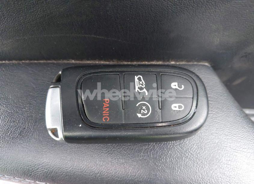 Photo 11 of 2020 Jeep Cherokee LATITUDE PLUS 4X4 (VIN 1C4PJMLBXLD538959)