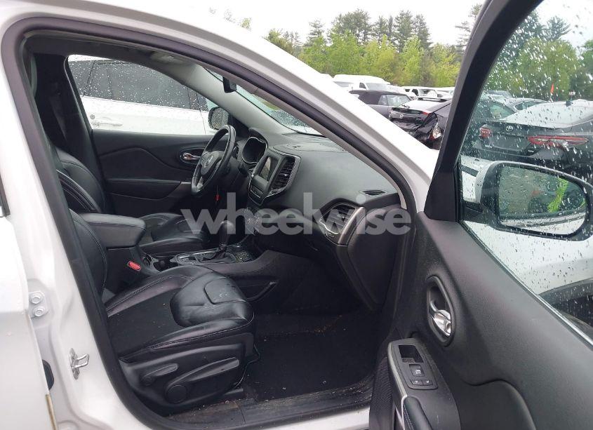 Photo 5 of 2020 Jeep Cherokee LATITUDE PLUS 4X4 (VIN 1C4PJMLBXLD538959)