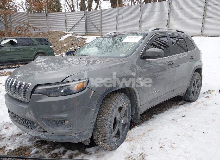 Photo 2 of 2020 Jeep Cherokee LATITUDE PLUS 4X4 (VIN 1C4PJMLBXLD569046)