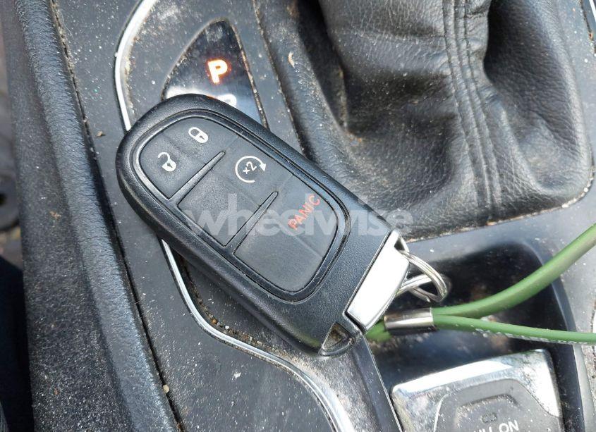 Photo 11 of 2020 Jeep Cherokee (VIN 1C4PJMLBXLD617239)