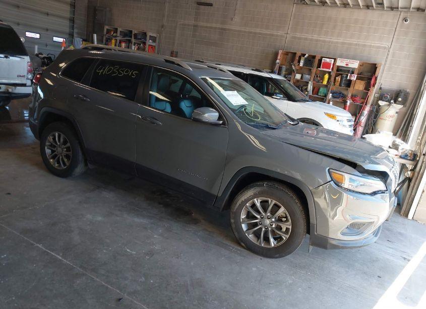 2021 Jeep Cherokee LATITUDE PLUS 4X4 (VIN 1C4PJMLBXMD105739) main photo