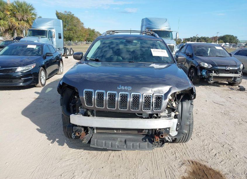 Photo 12 of 2019 Jeep Cherokee LATITUDE PLUS 4X4 (VIN 1C4PJMLN1KD192759)