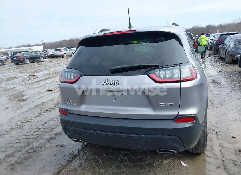 Photo 16 of 2019 Jeep Cherokee LATITUDE PLUS 4X4 (VIN 1C4PJMLN7KD157823)