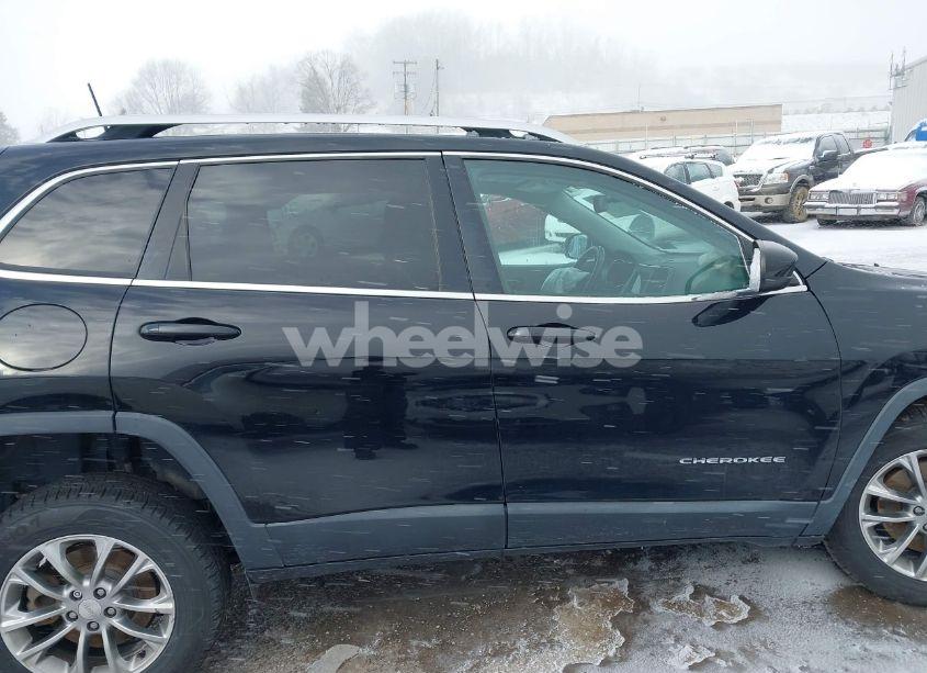 Photo 13 of 2019 Jeep Cherokee LATITUDE PLUS 4X4 (VIN 1C4PJMLN7KD164142)